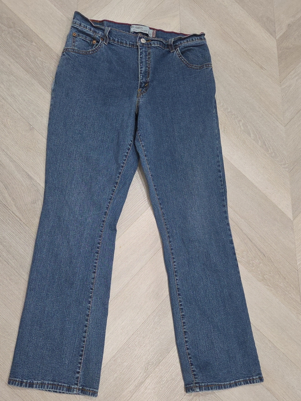 Classic Levi's 550 Relaxed Fit High Rise Medium Wash Denim Jeans 14M